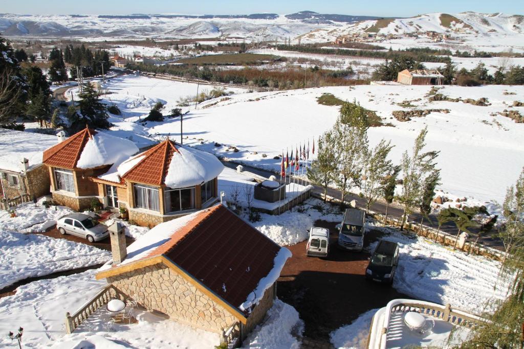 Le Palais Des Cerisiers Hotel Azrou Exterior foto